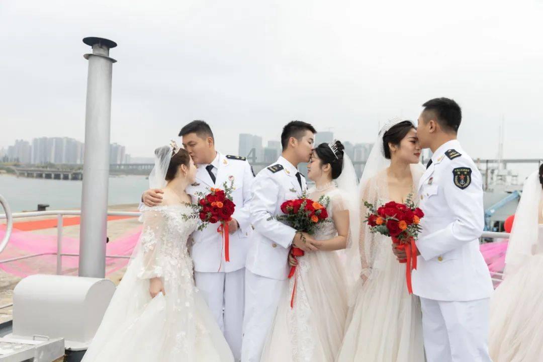 警察战僵尸无敌版