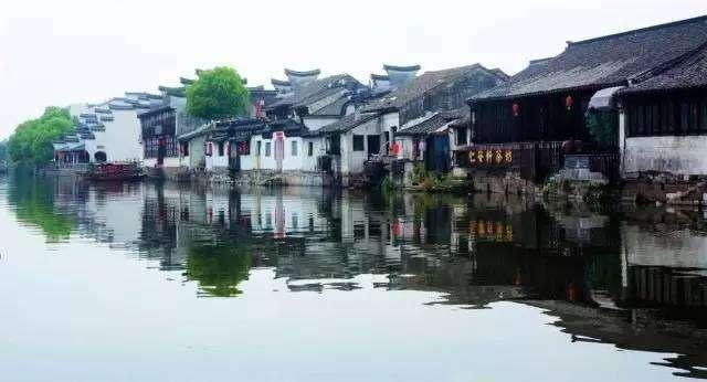 欧蓝德a和b现实的一样吗